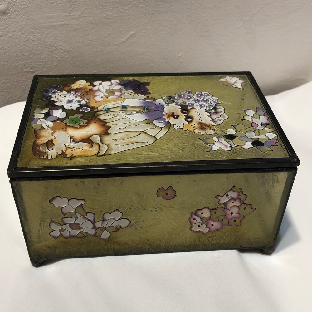 VINTAGE STAINED GLASS JEWELRY BOX